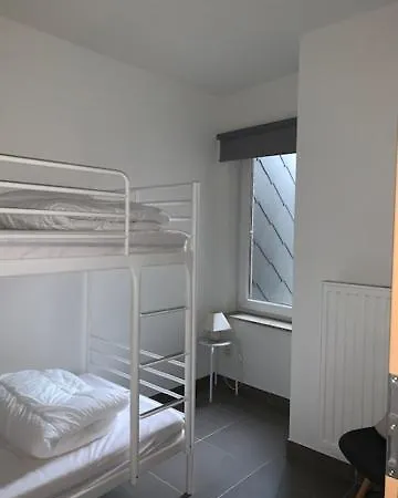 Stijlvol In Hartje Vlak Bij Het En De Winkelstraat - 6p Ostende