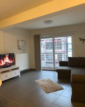 Stijlvol In Hartje Vlak Bij Het En De Winkelstraat - 6p Ostende